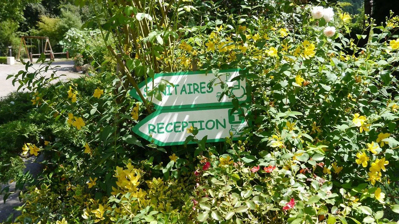 Camping Jardin La Vie En Vert En Ariege Hotel Augirein
